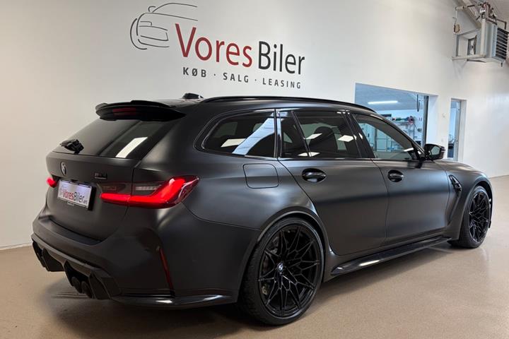 Sort BMW M3 fra 2023