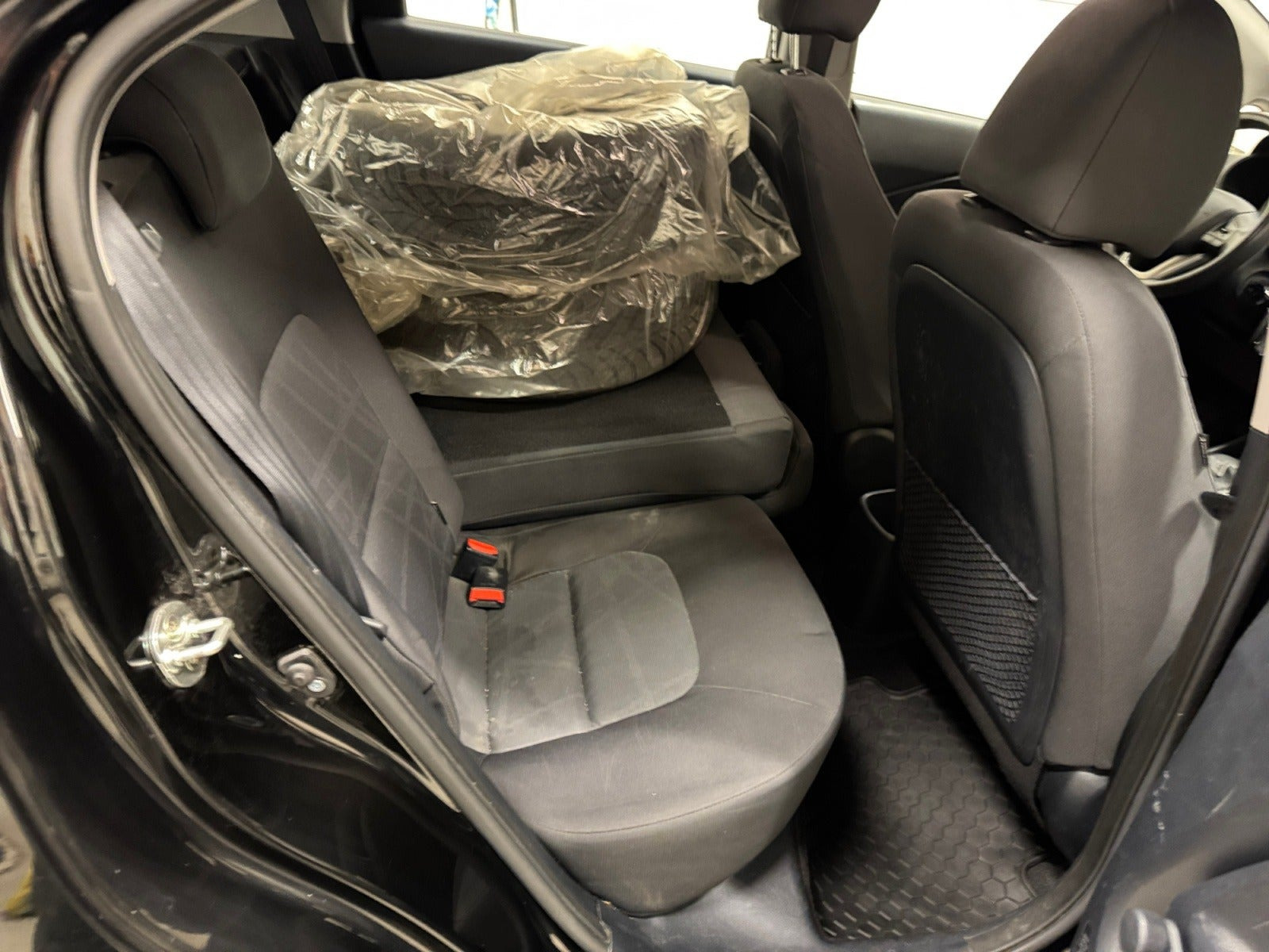 Sort Kia Rio fra 2015