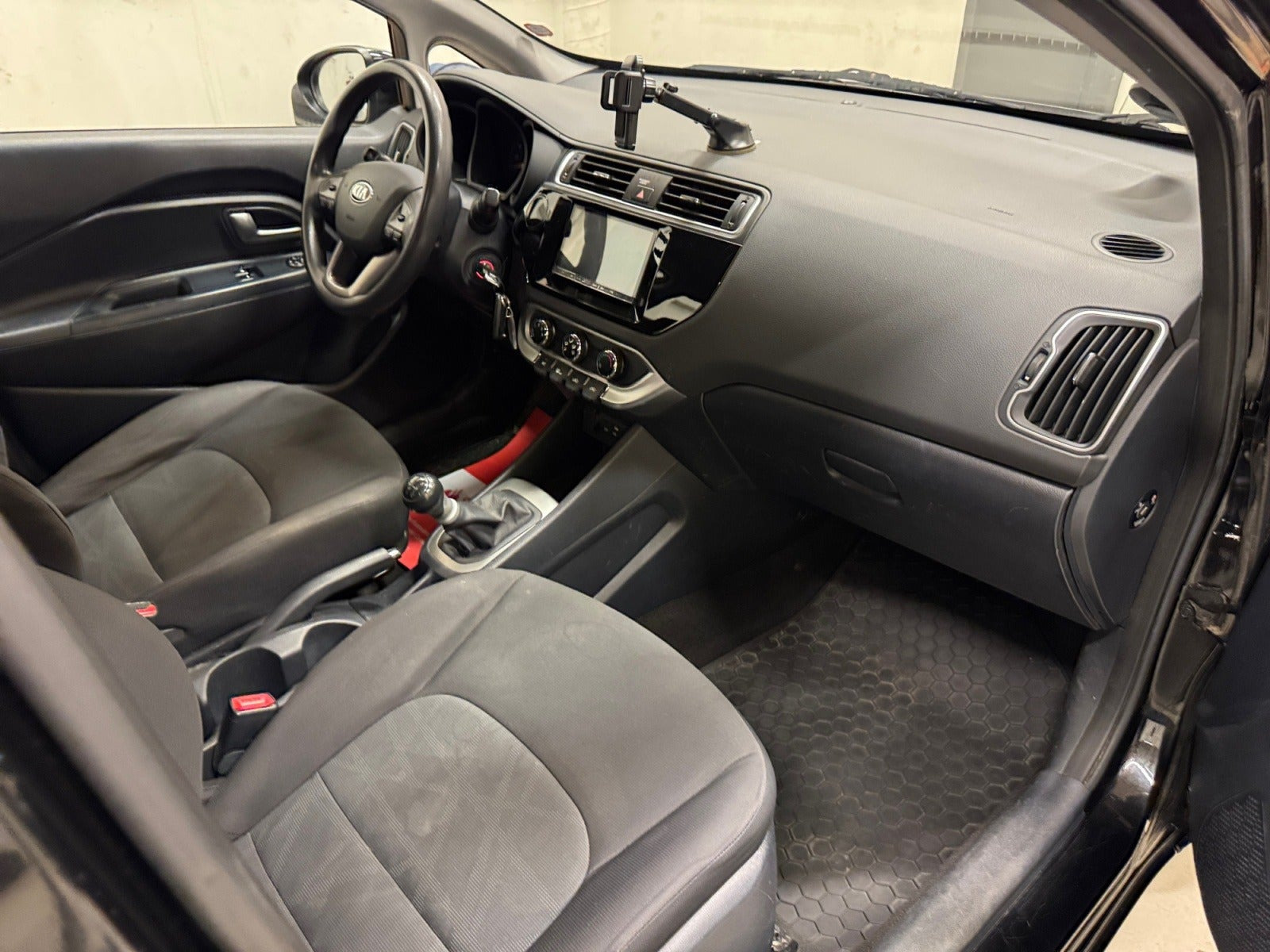 Sort Kia Rio fra 2015