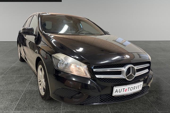 Sort Mercedes A200 fra 2013