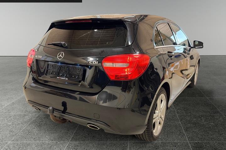 Sort Mercedes A200 fra 2013