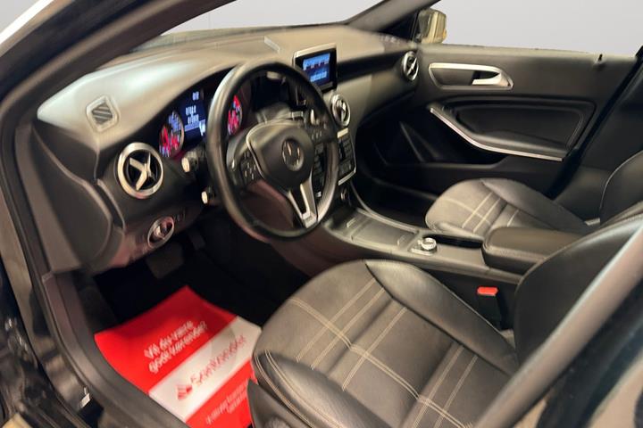 Sort Mercedes A200 fra 2013