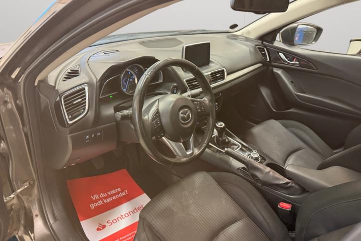 Grå Mazda 3 fra 2016