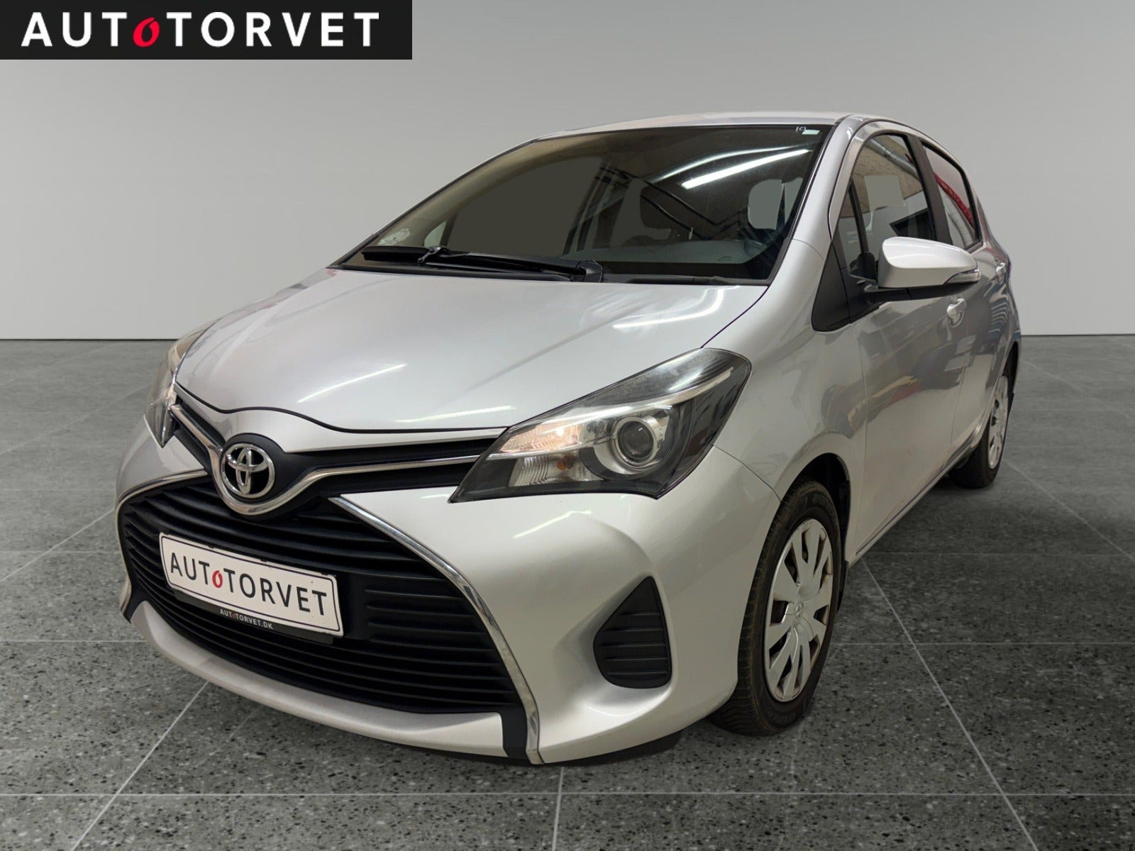Toyota Yaris 1,0 VVT-i T2