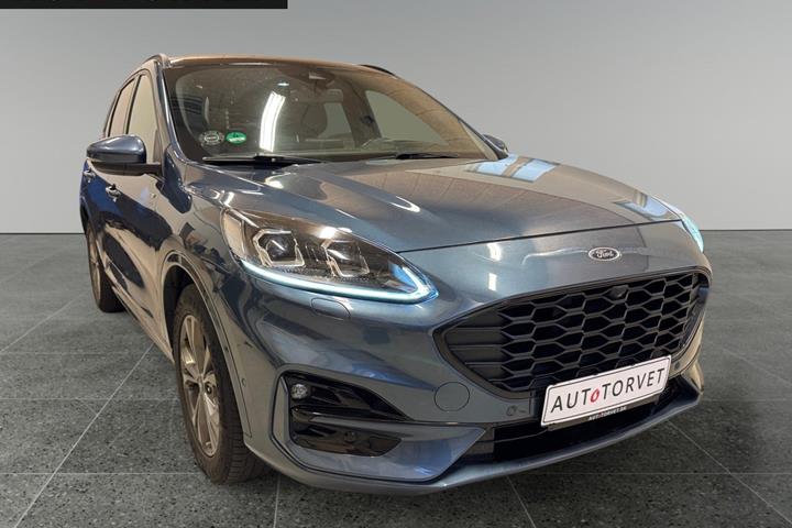 Blå Ford Kuga fra 2020