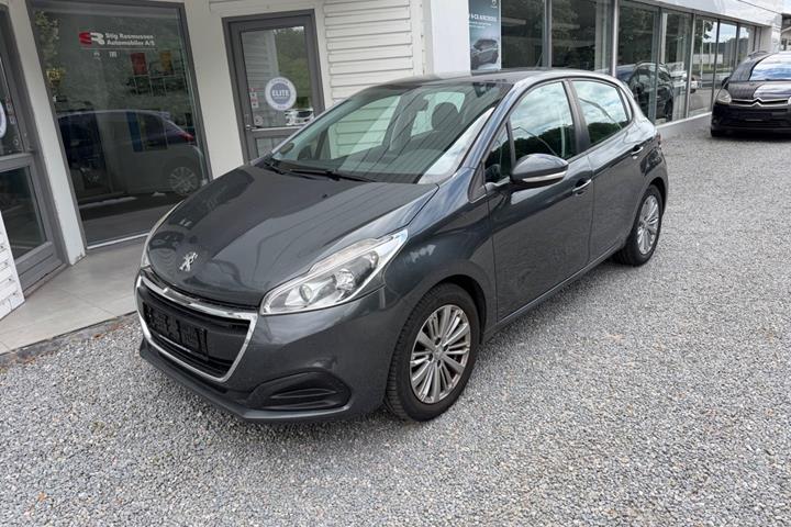 Grå Peugeot 208 fra 2015