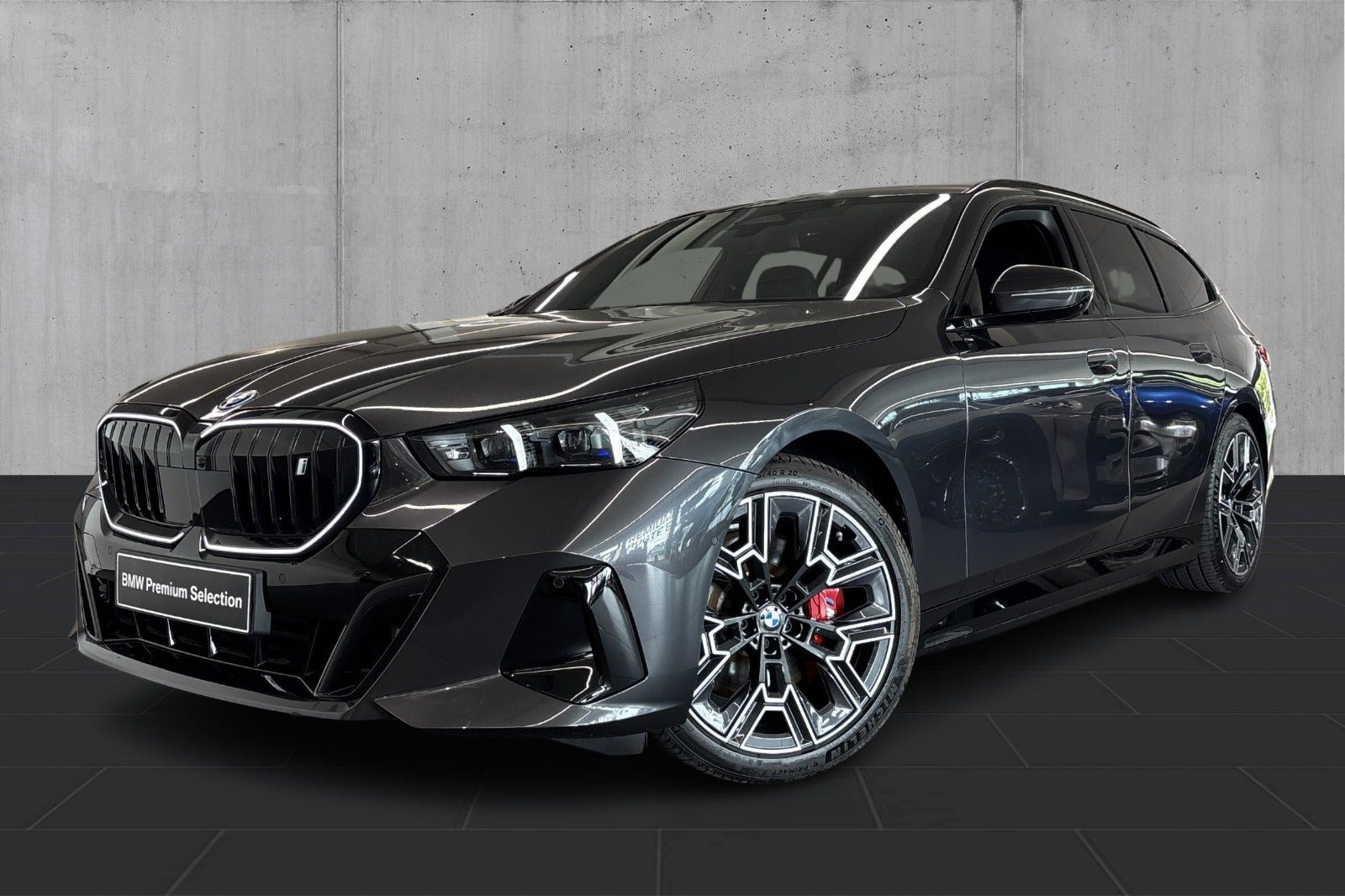 BMW i5 eDrive40 Touring Fully Charged M-Sport