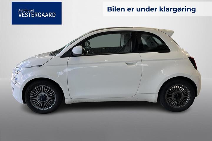 Hvid Fiat 500e fra 2022