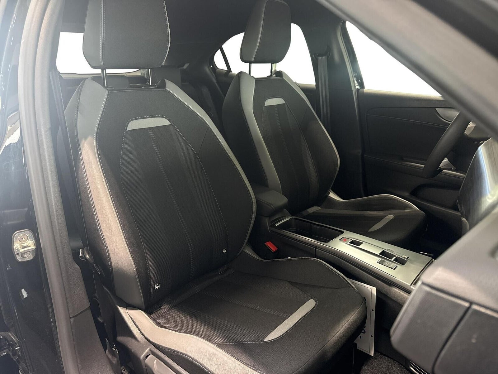 Sort Opel Mokka-e fra 2025