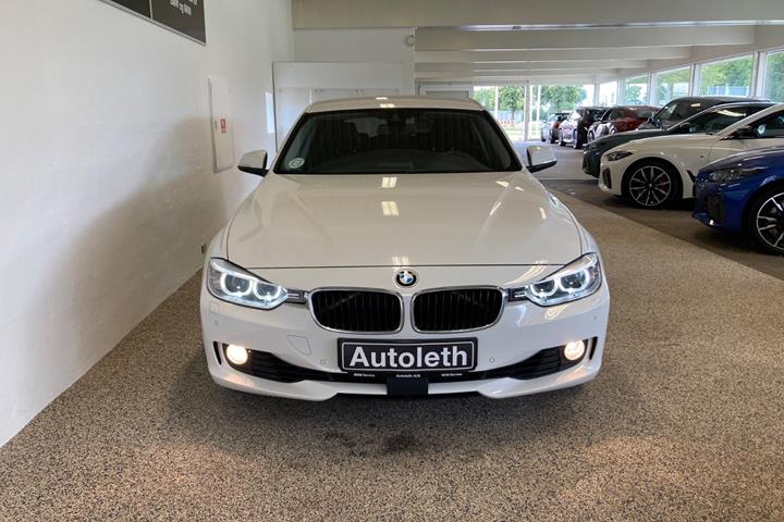 undefined BMW 330d fra 2013
