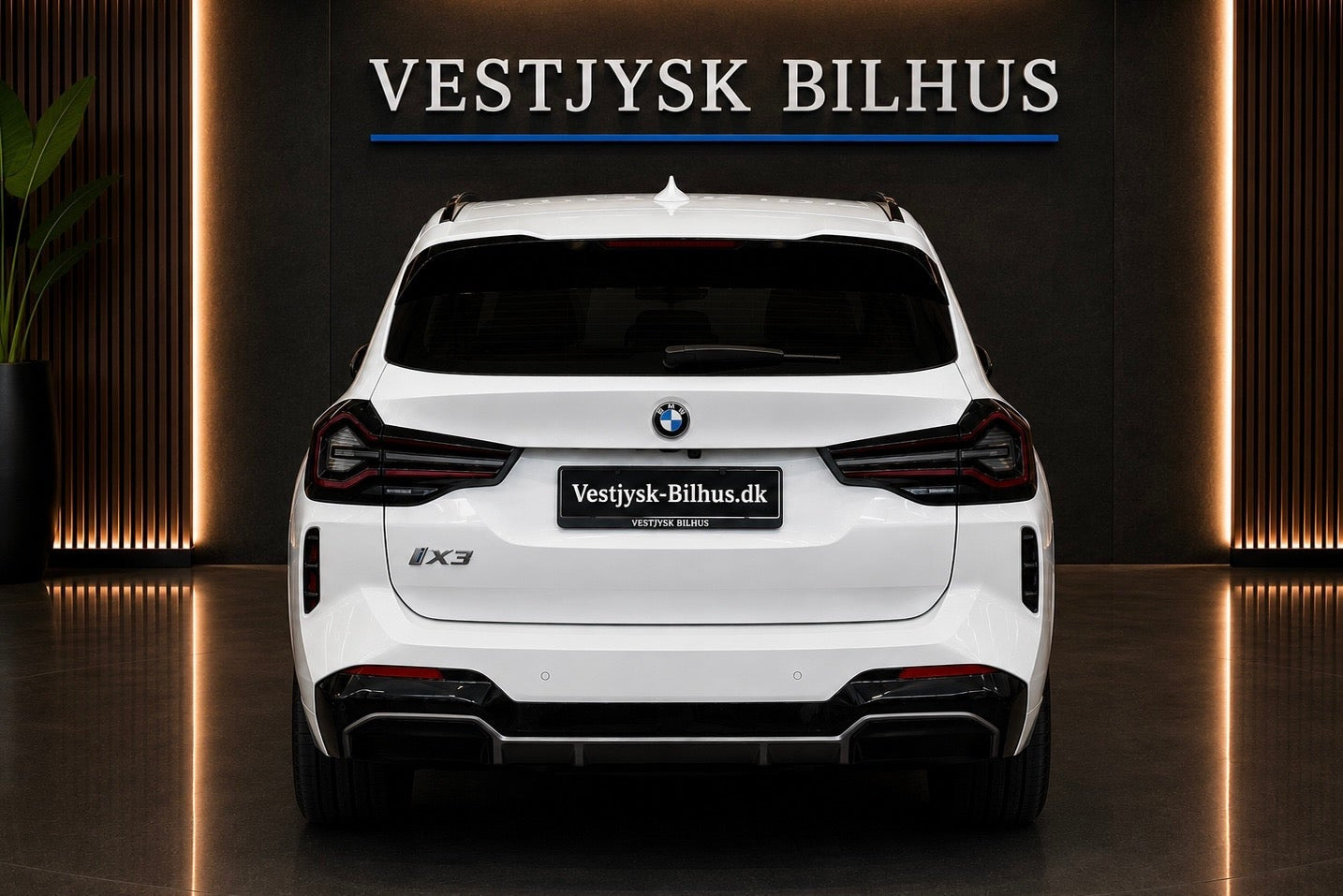 Hvid BMW iX3 fra 2022