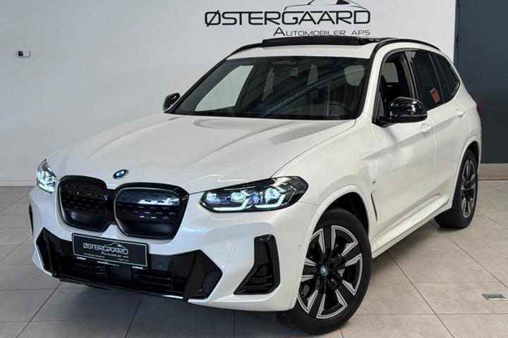 Hvid BMW iX3 fra 2024