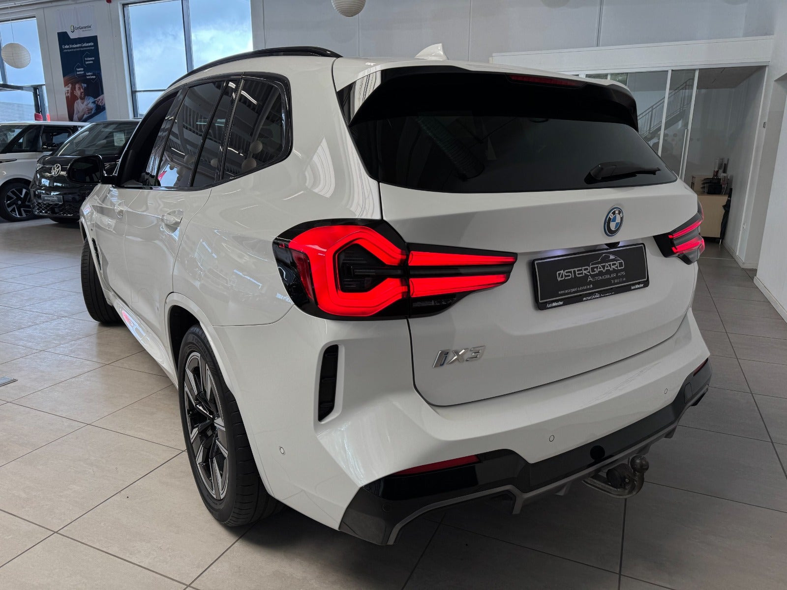 Hvid BMW iX3 fra 2024