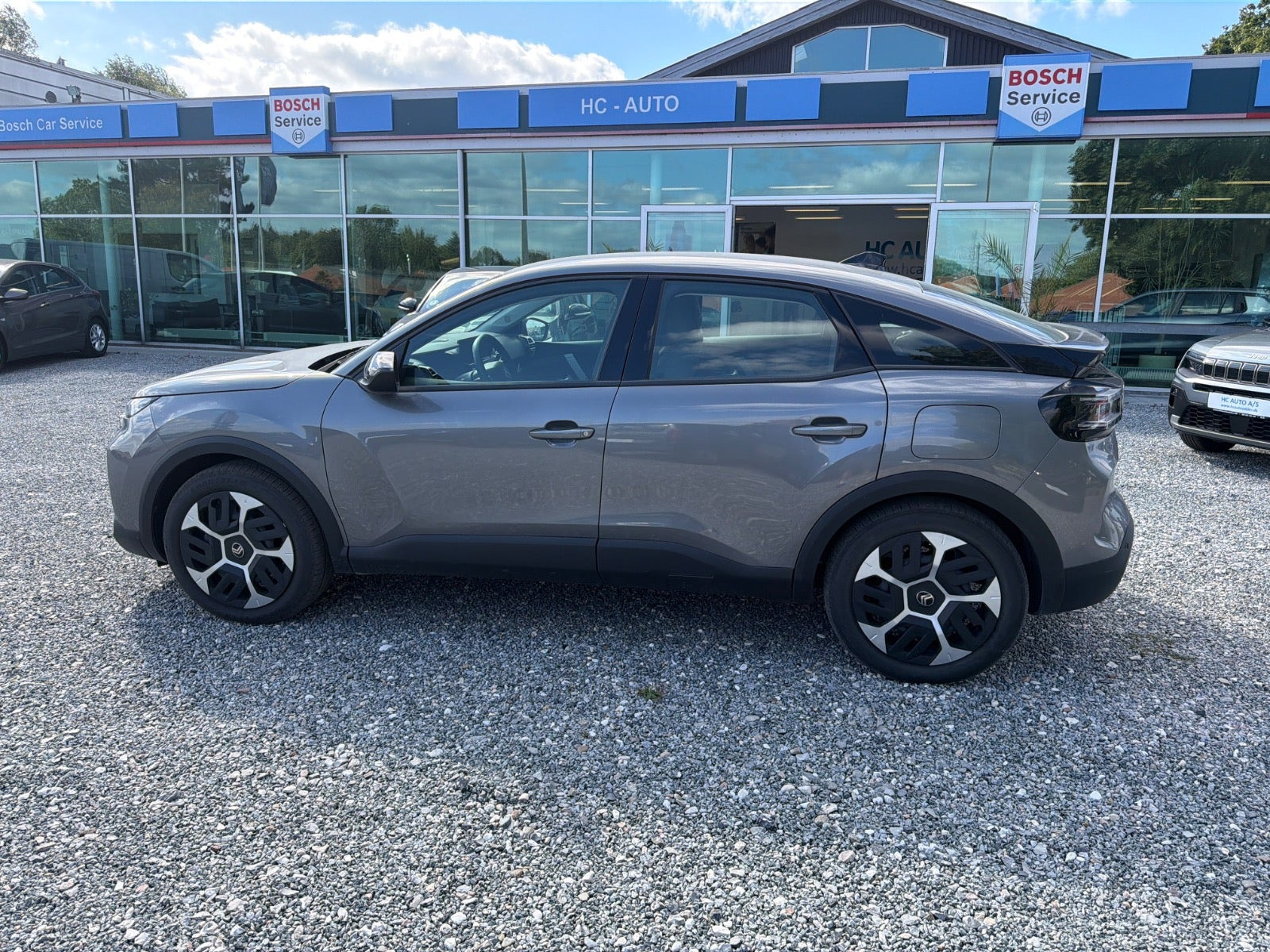 Grå Citroën ë-C4 fra 2025