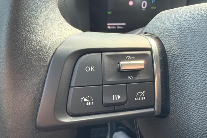 Grå Citroën ë-C4 fra 2025