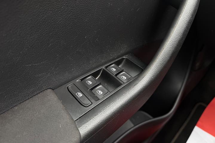 Grå Skoda Fabia fra 2022