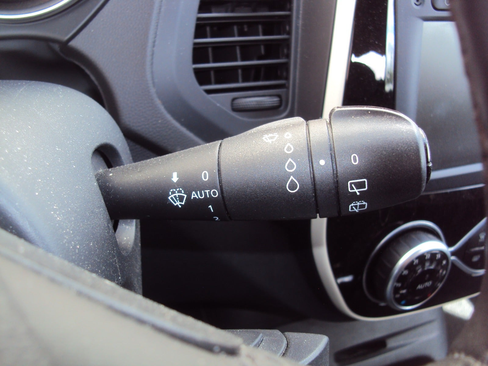 Blå Renault Captur fra 2019