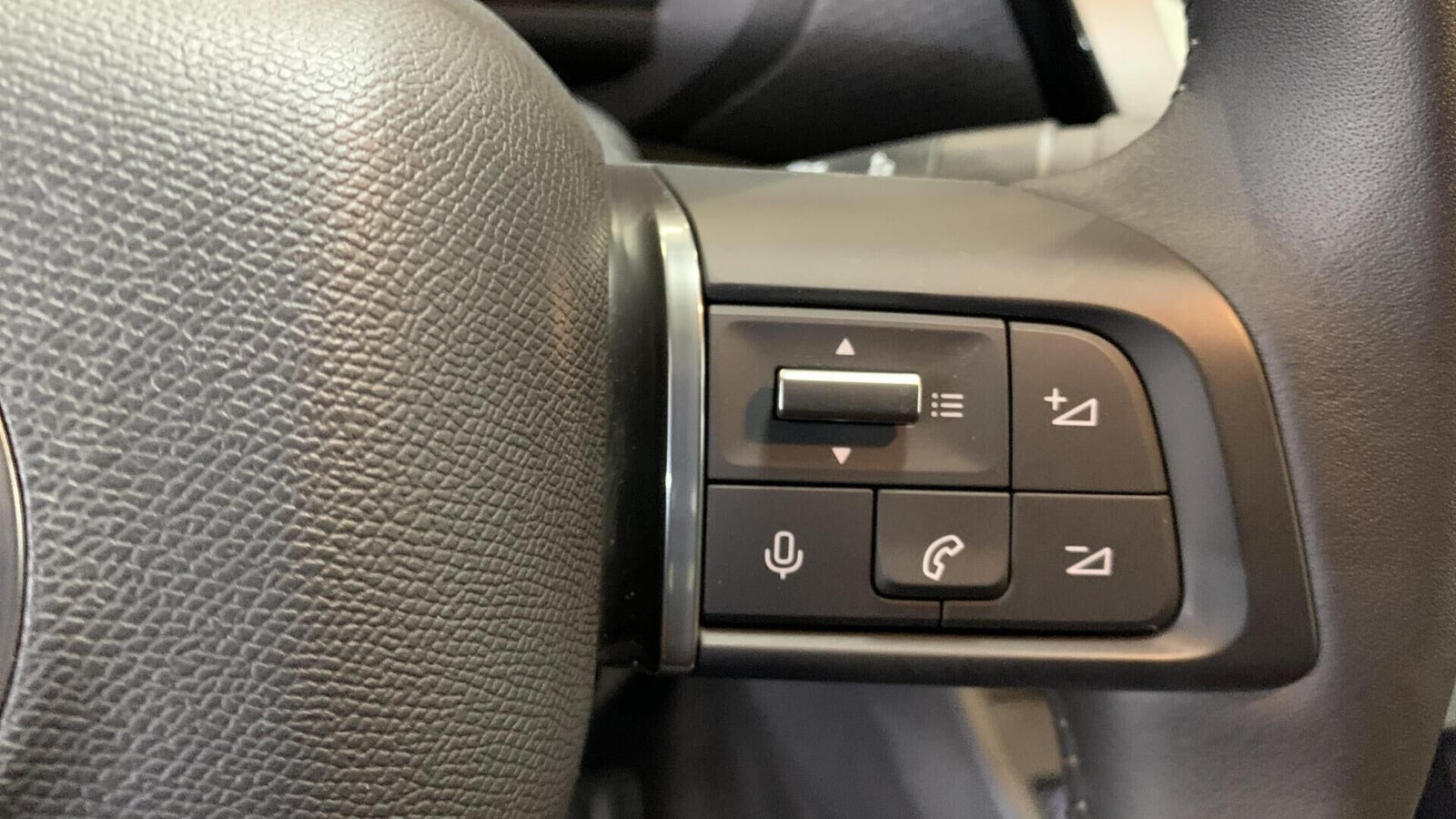 Blå Citroën ë-C4 X fra 2025