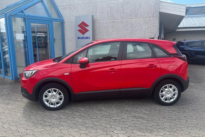 Rød Opel Crossland X fra 2018