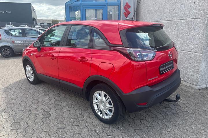 Rød Opel Crossland X fra 2018