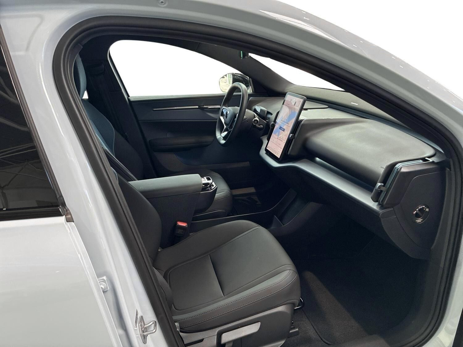 Blå Volvo EX30 fra 2025