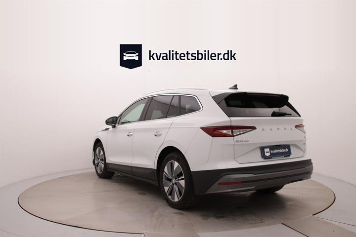 Hvid Skoda Enyaq fra 2022