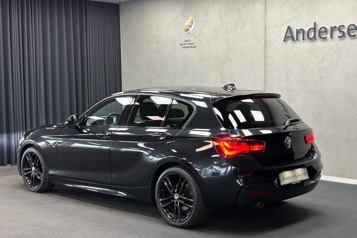 Sort BMW 116i fra 2019