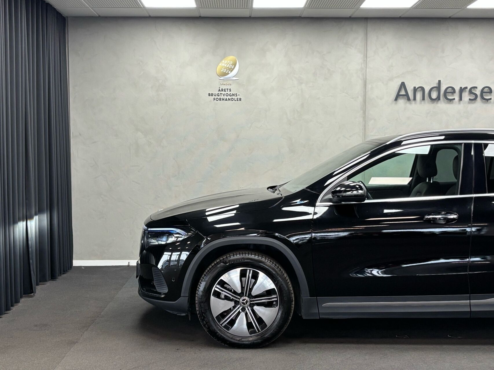 Sort Mercedes EQA 250 fra 2022