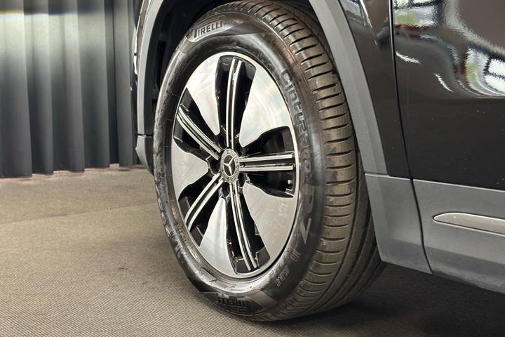Sort Mercedes EQA 250 fra 2022