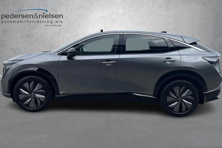 Grå Nissan Ariya fra 2022