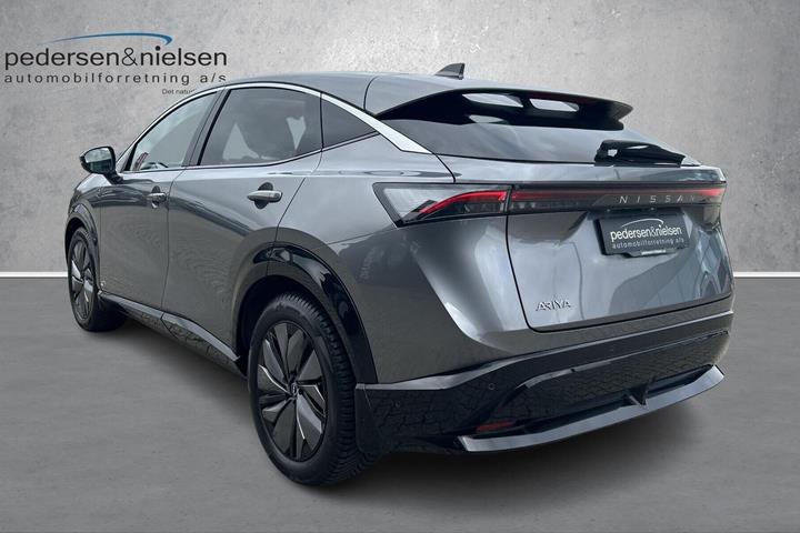 Grå Nissan Ariya fra 2022