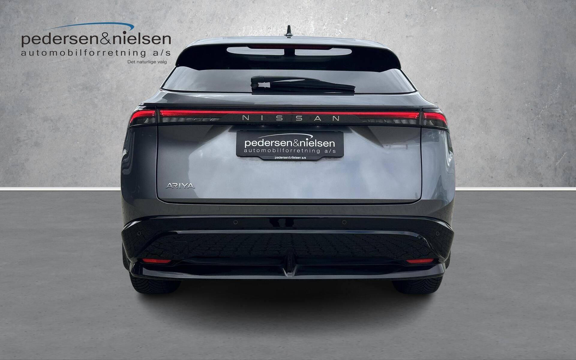 Grå Nissan Ariya fra 2022