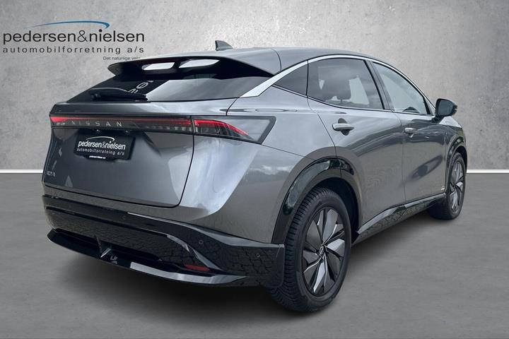 Grå Nissan Ariya fra 2022