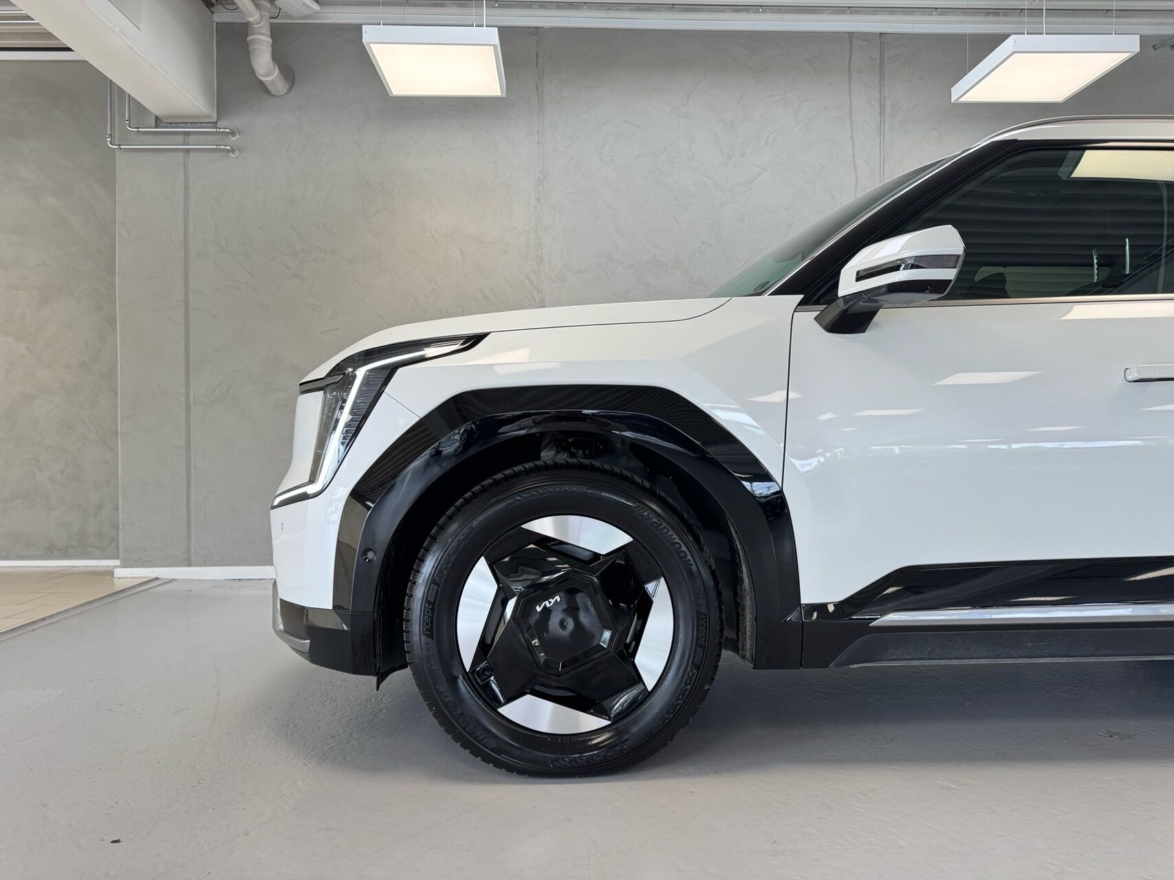 Hvid Kia EV9 fra 2025