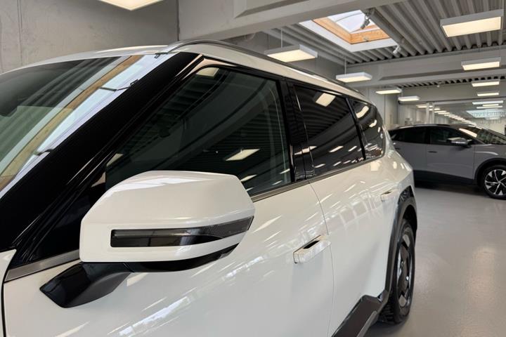 Hvid Kia EV9 fra 2025
