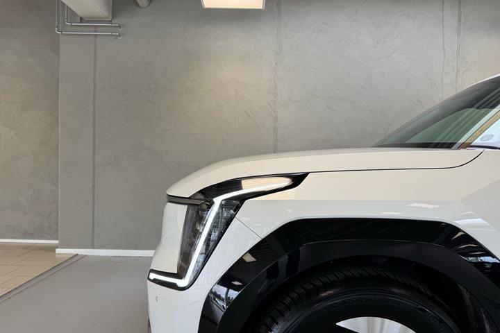 Hvid Kia EV9 fra 2025