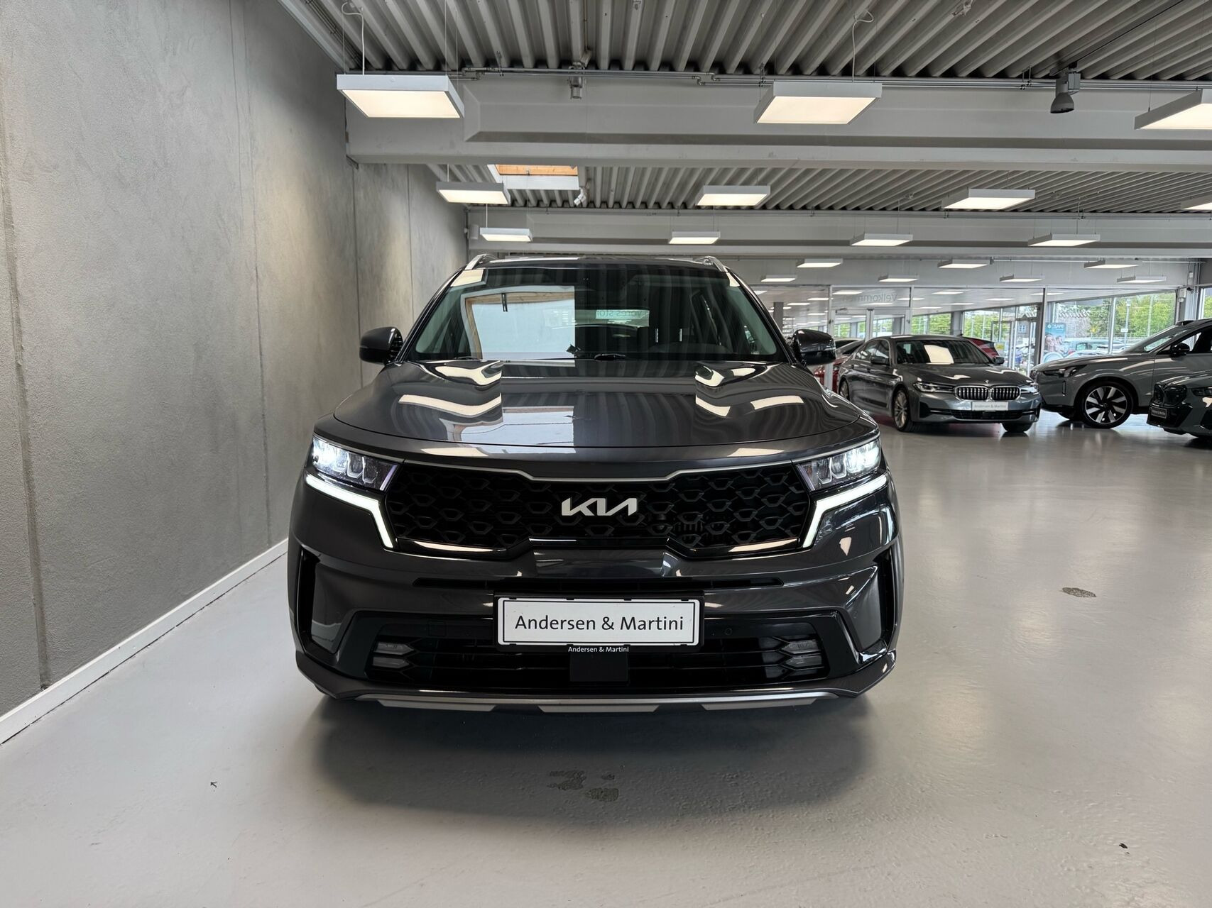 Grå Kia Sorento fra 2021