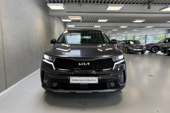 Grå Kia Sorento fra 2021