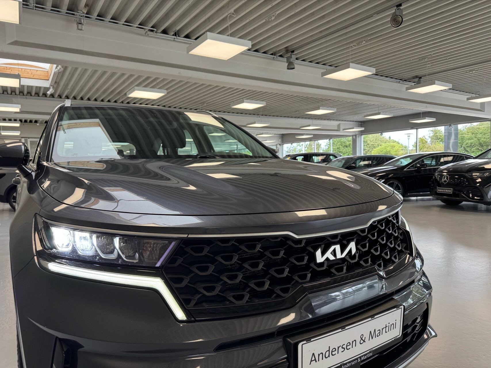 Grå Kia Sorento fra 2021