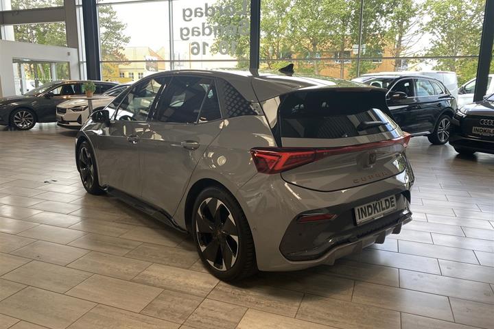 Grå Cupra Born fra 2024