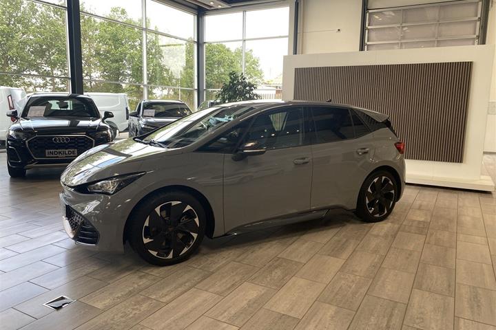 Grå Cupra Born fra 2024