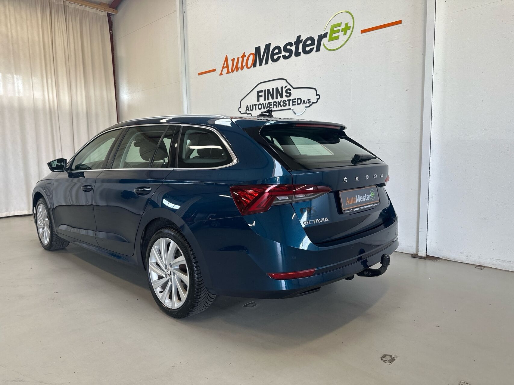 Blå Skoda Octavia fra 2021