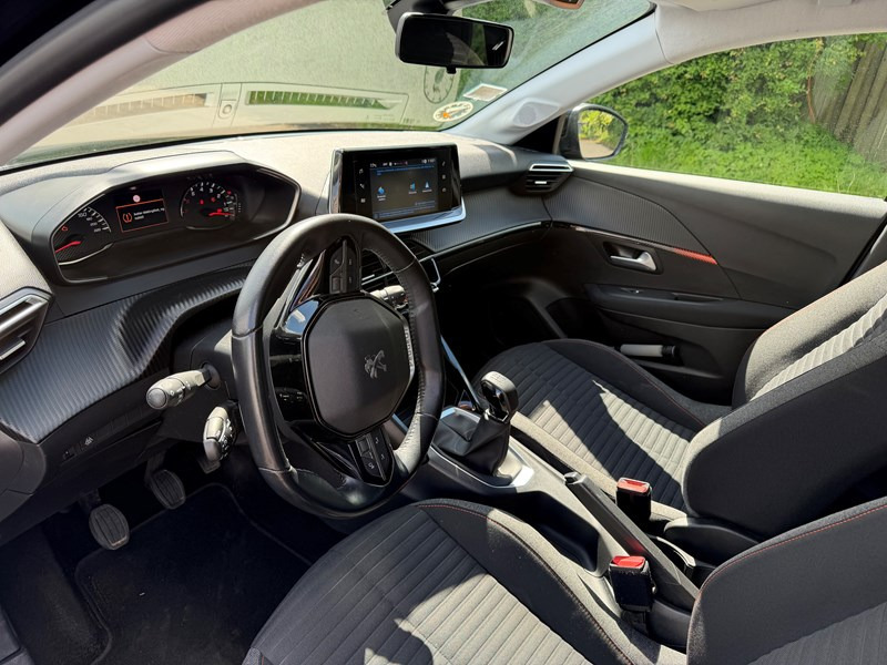 undefined Peugeot 208 fra 2021