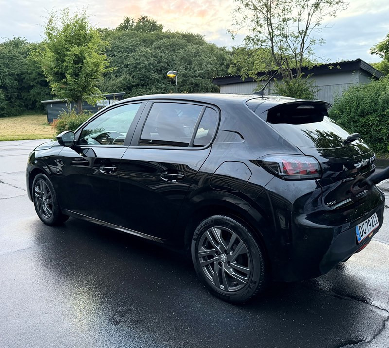 undefined Peugeot 208 fra 2021