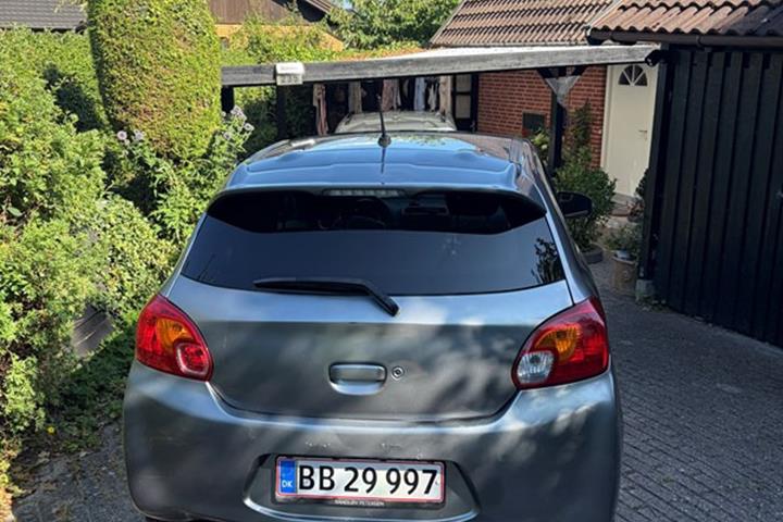 undefined Mitsubishi Space Star fra 2015