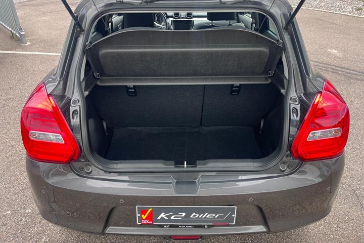 Grå Suzuki Swift fra 2020