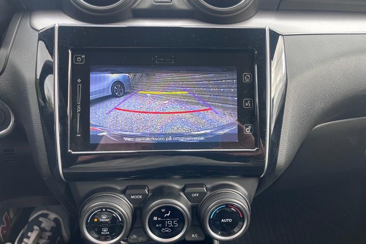 Grå Suzuki Swift fra 2020