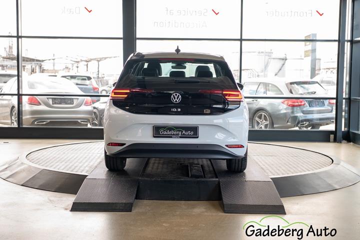 Hvid VW ID.3 fra 2024