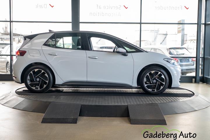 Hvid VW ID.3 fra 2024