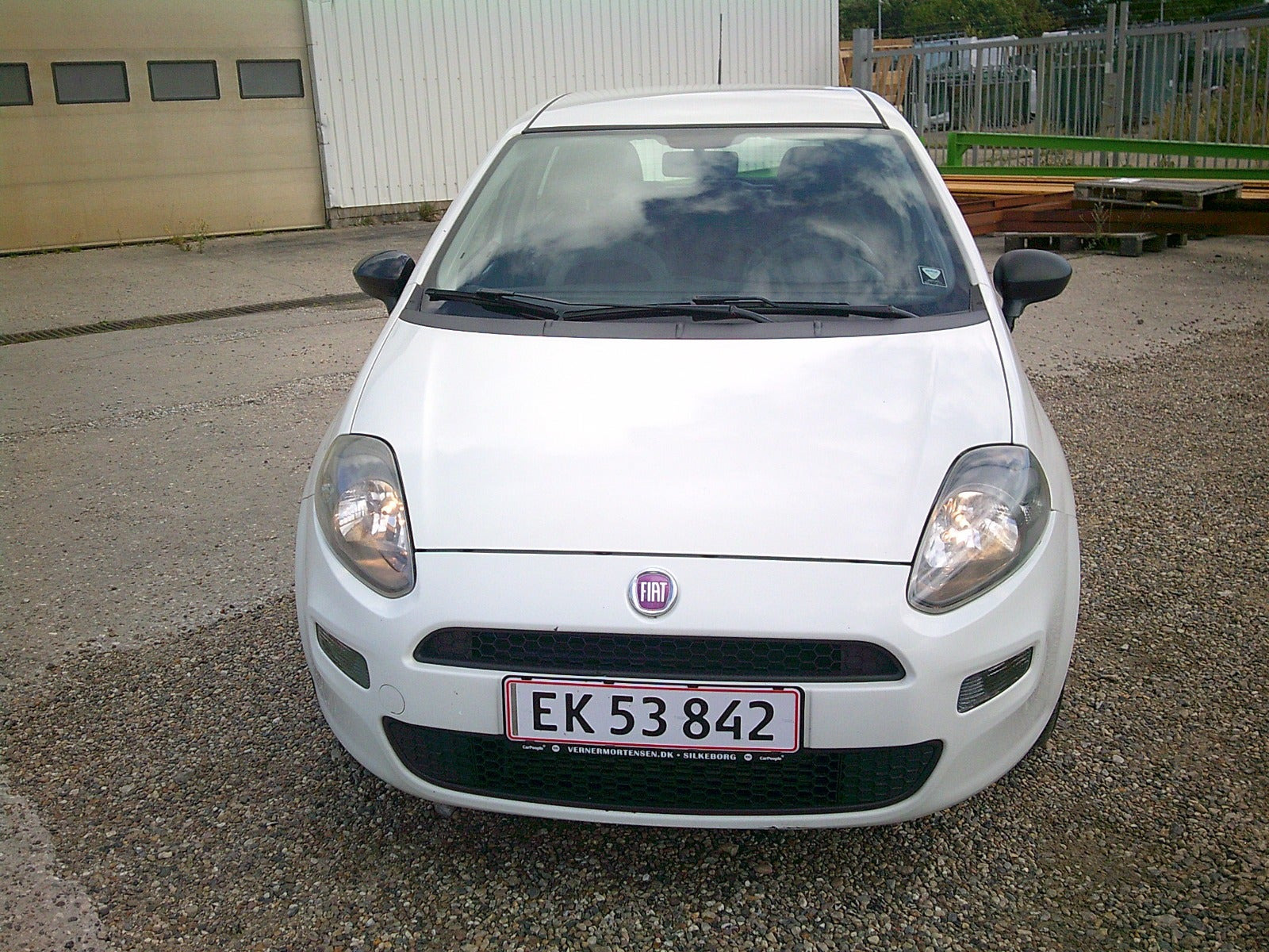 Gul Fiat Punto fra 2012